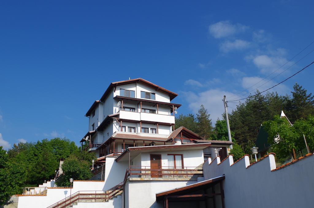 Family Hotel Diana Lyaskovo  Luaran gambar