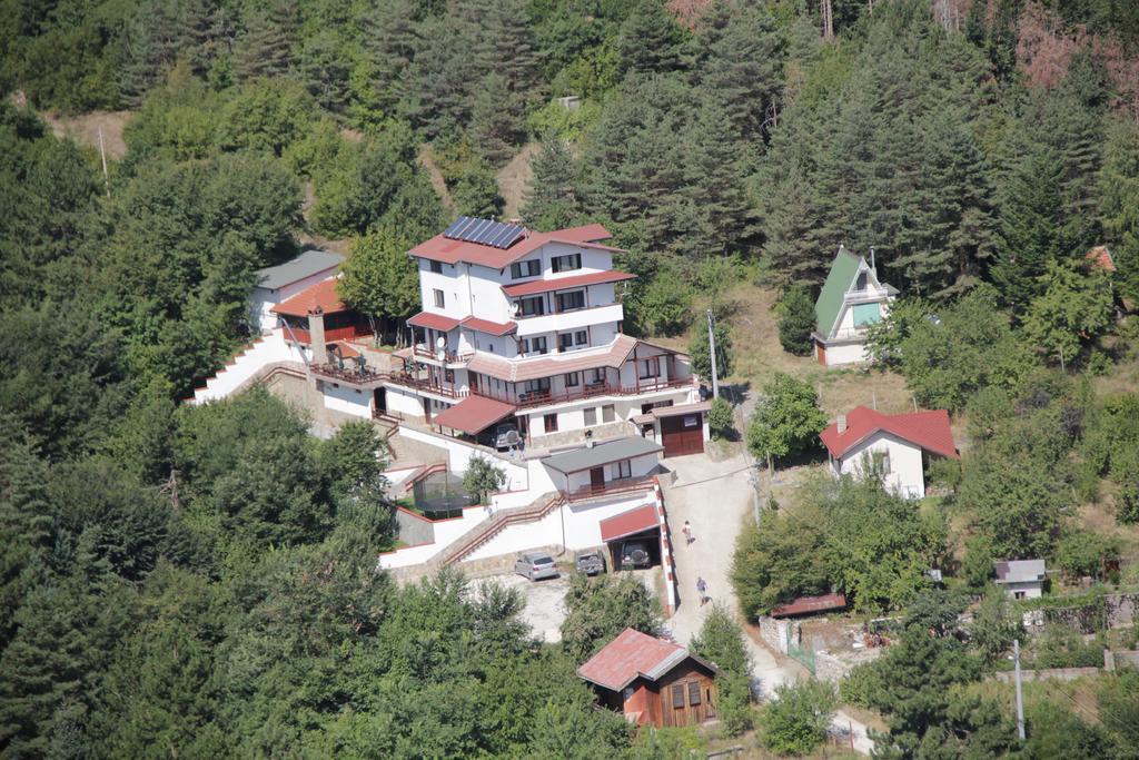 Family Hotel Diana Lyaskovo  Luaran gambar