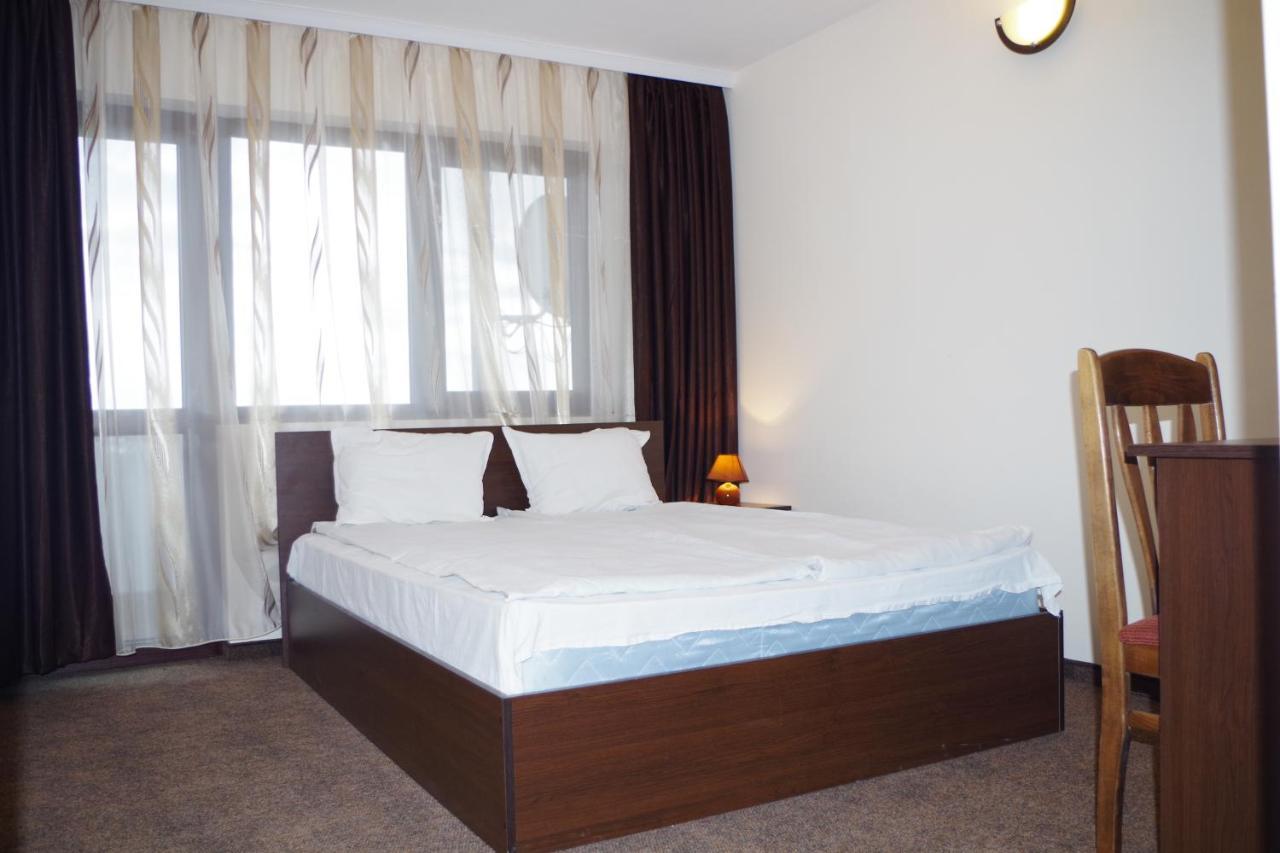 Family Hotel Diana Lyaskovo  Luaran gambar